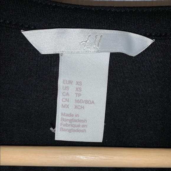 H&M Top - Picture 4 of 4